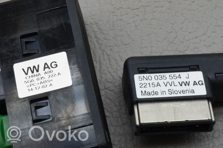 Volkswagen Golf VII Gniazdo / Złącze USB 5N0035554J