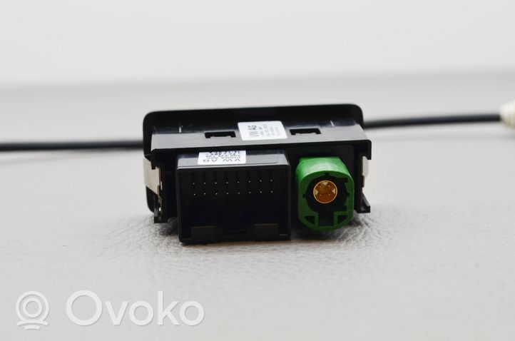 Volkswagen Golf VII Connettore plug in USB 5N0035554J