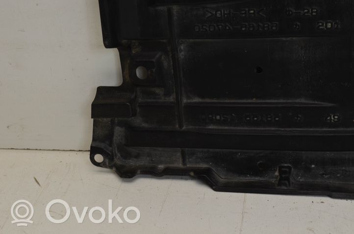 Toyota Prius (XW30) Protezione inferiore 5816547020