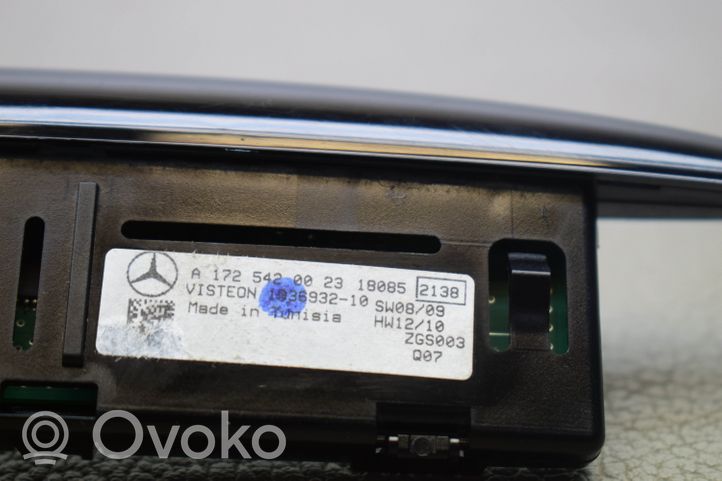 Mercedes-Benz GLA W156 Wyświetlacz parkowania PDC A1725420023