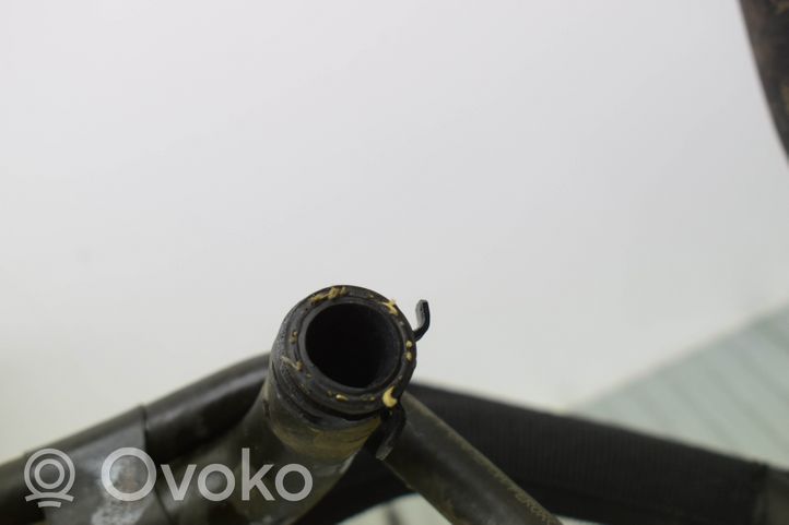 Skoda Rapid (NH) Трубка (трубки)/ шланг (шланги) 1K0122058T