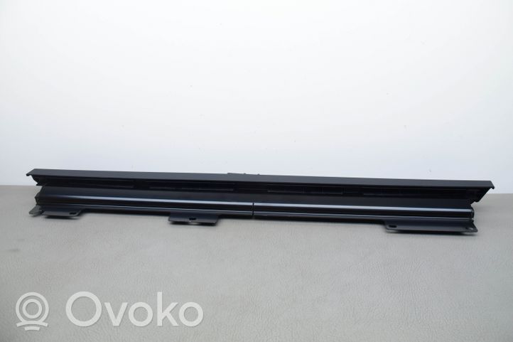 Audi Q7 4M Tendina/parasole del finestrino della portiera posteriore 4M0861333D