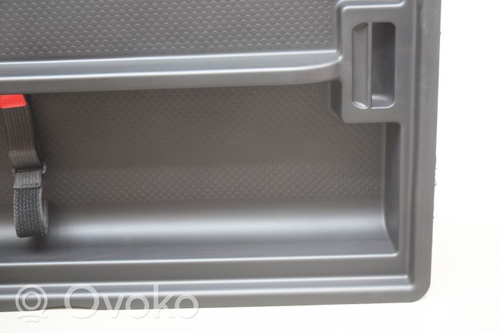 Maserati Levante Revestimiento de alfombra del suelo del maletero/compartimento de carga 670040700