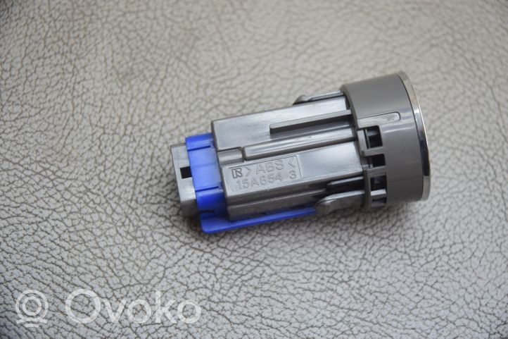 Toyota Prius (XW30) Moottorin start-stop-painike/kytkin 15A854