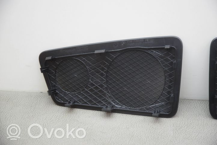 BMW 5 G30 G31 Rivestimento altoparlante centrale cruscotto 7384540