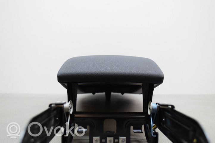 BMW X3 F25 Armrest 10500650