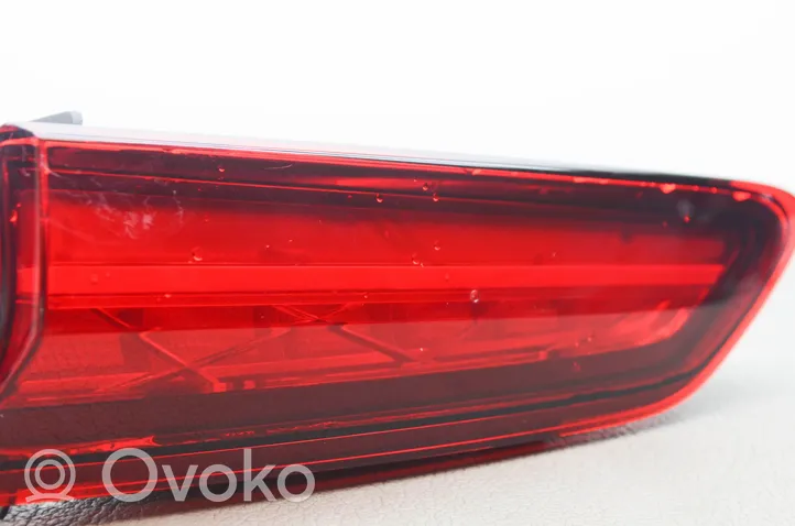 Skoda Karoq Lampy tylnej klapy bagażnika 57A945308