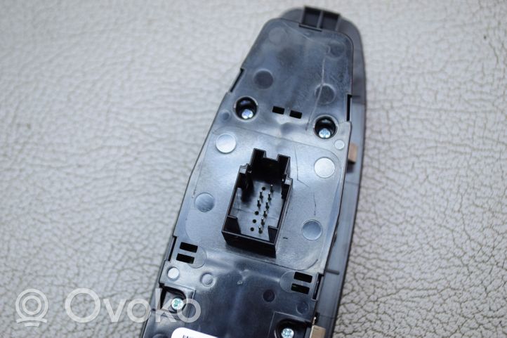 BMW X1 F48 F49 Interruttore di controllo dell’alzacristalli elettrico 9297348