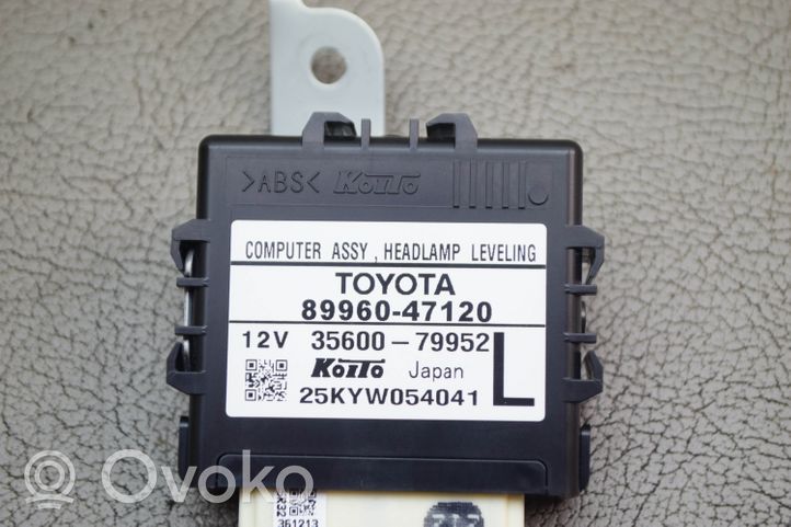 Toyota Prius (XW30) Autres dispositifs 8996047120