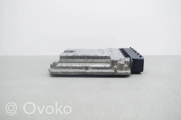 Volkswagen Touran III Sterownik / Moduł ECU 04L907309P