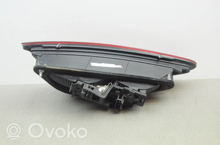 Seat Leon (5F) Takaluukun takavalot 5F0945308D