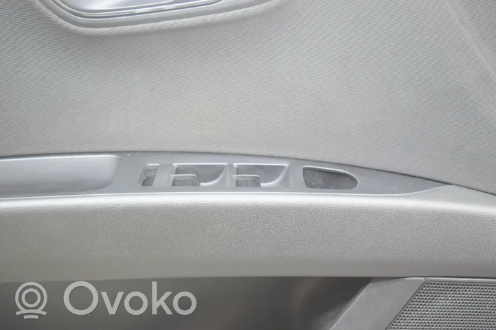 Seat Leon (5F) Apmušimas priekinių durų (obšifke) 5F4867131L