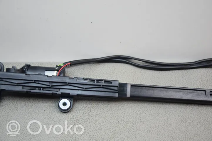 BMW 4 F32 F33 Saugos diržo reguliavimo varikliukas 9273584