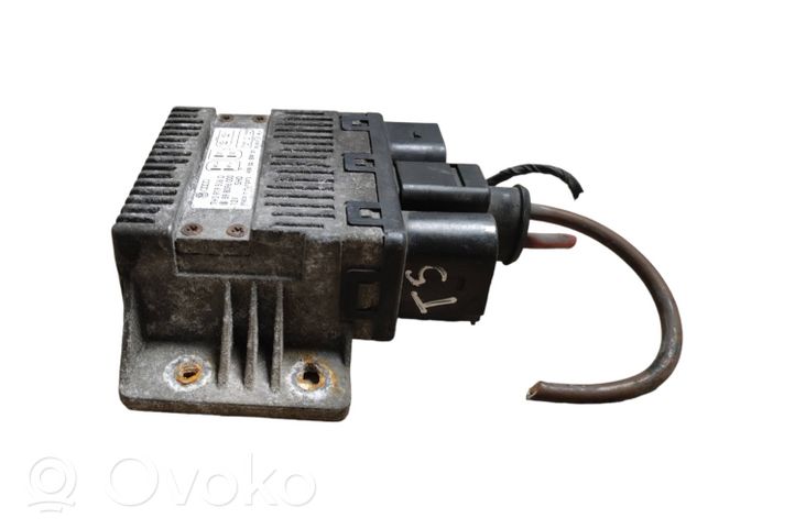 Volkswagen Transporter - Caravelle T5 Relais de ventilateur de liquide de refroidissement 7H0919506D