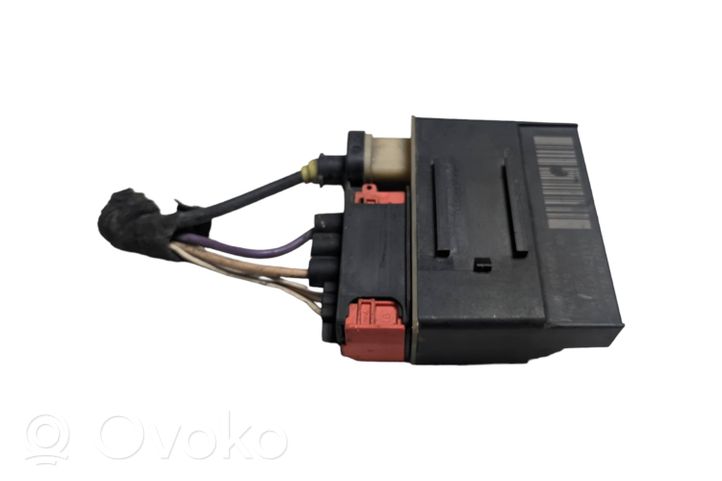 Citroen Berlingo Przekaźnik / Modul układu ogrzewania wstępnego 018010951