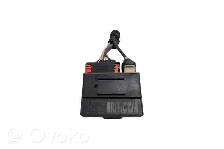 Citroen Berlingo Przekaźnik / Modul układu ogrzewania wstępnego 018010951