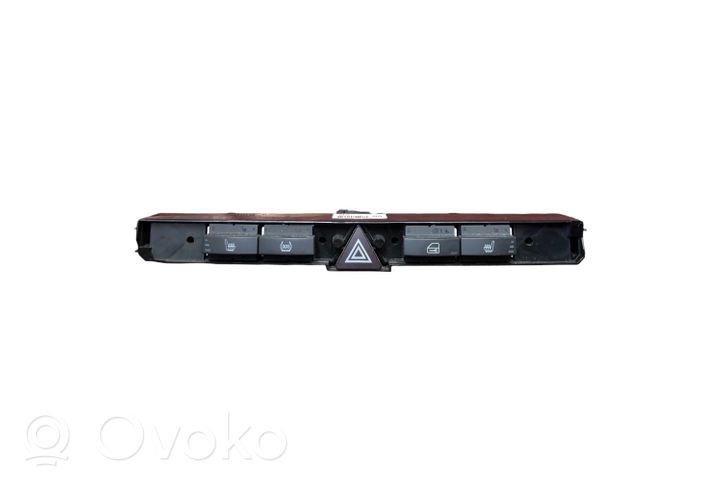 Opel Zafira B Przycisk świateł awaryjnych 13100113