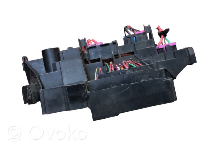 Audi A5 8T 8F Module de fusibles 8K1937503