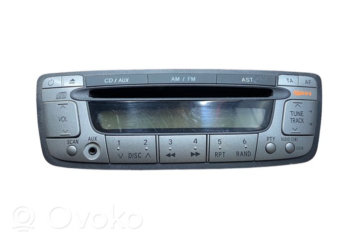 Toyota Aygo AB40 Panel / Radioodtwarzacz CD/DVD/GPS 861200H010