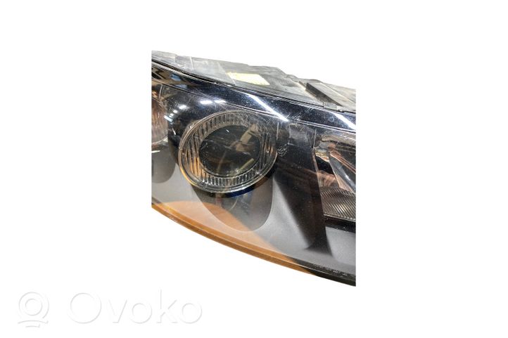 Volvo S40 Lampa przednia 31213185