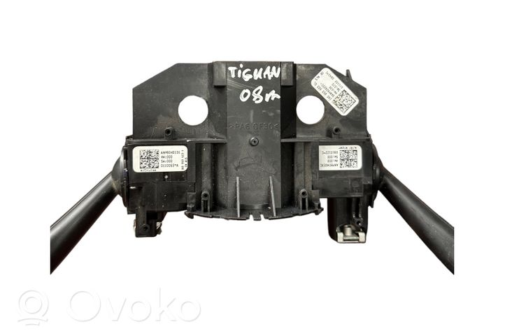 Volkswagen Tiguan Leva/interruttore dell’indicatore di direzione e tergicristallo 1K0953503