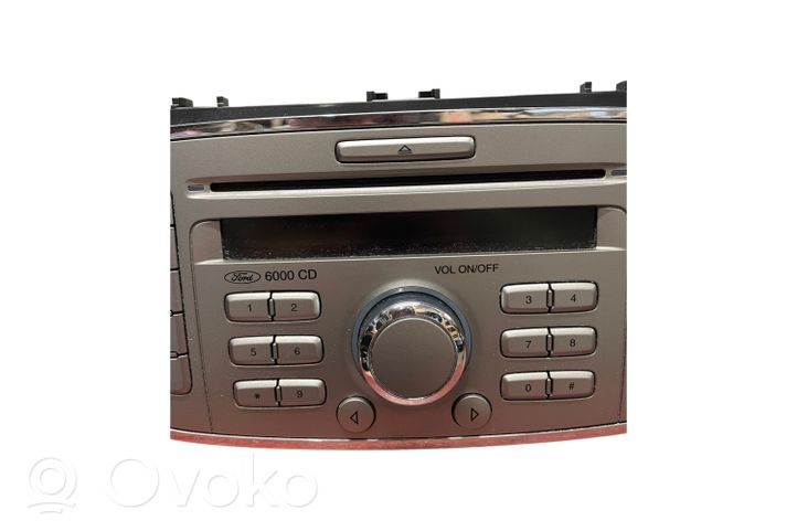 Ford Mondeo Mk III Panel / Radioodtwarzacz CD/DVD/GPS 10R023539