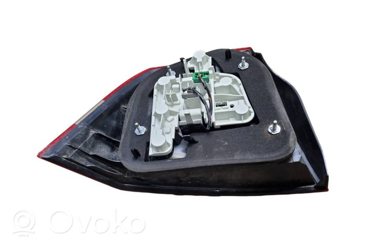 Volvo S40 Luci posteriori 30698913