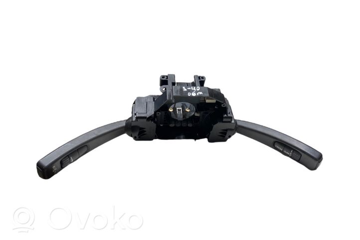 Volvo S40 Leva/interruttore dell’indicatore di direzione e tergicristallo P30710340