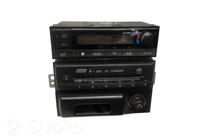 Nissan X-Trail T30 CD/DVD keitiklis 286908613