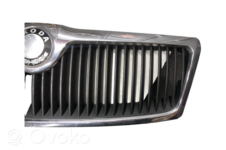 Skoda Octavia Mk2 (1Z) Grille de calandre avant 1Z0853668