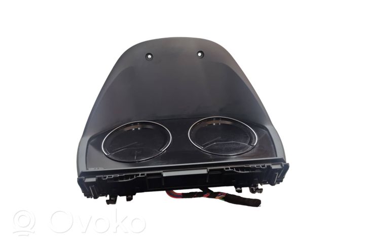 BMW 2 F45 Spidometrs (instrumentu panelī) 6837007