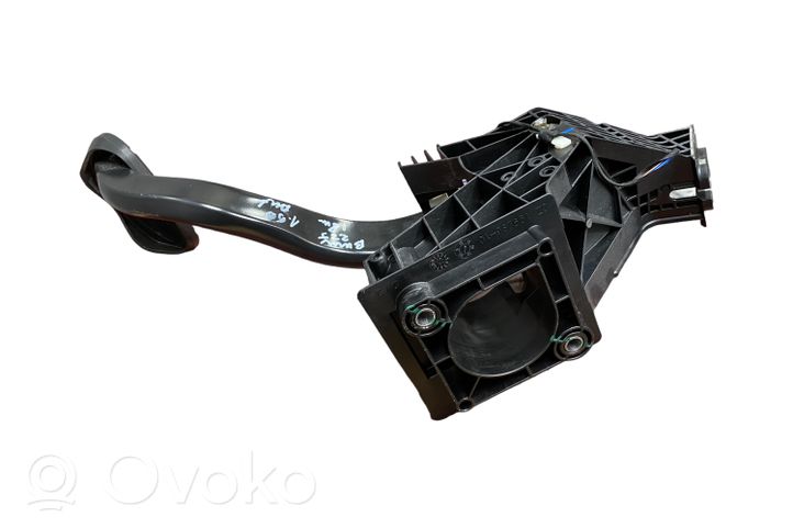 BMW 2 F45 Pedal de freno 81007132E