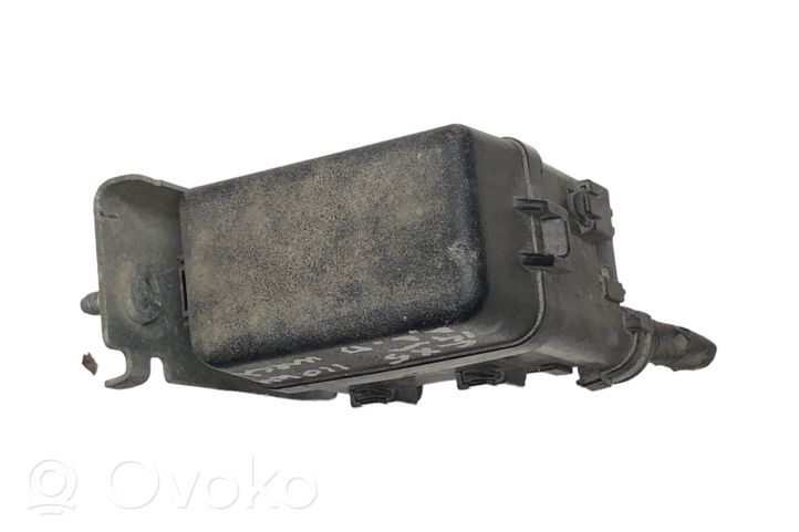 Mazda CX-5 Module de fusibles KD4566750