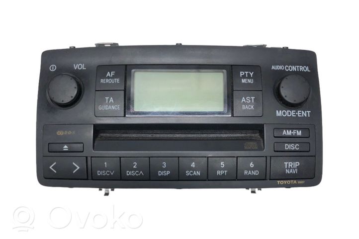 Toyota Corolla E120 E130 Panel / Radioodtwarzacz CD/DVD/GPS 861201A180