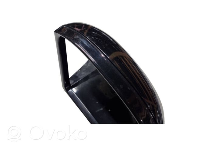 Mercedes-Benz C W203 Coque de rétroviseur 13133436