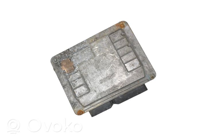 Skoda Fabia Mk1 (6Y) Calculateur moteur ECU 03E906033