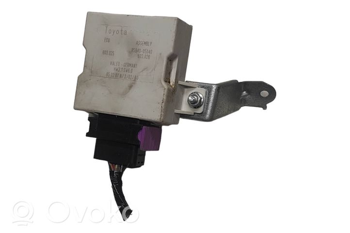 Toyota Avensis T250 Window wiper relay 8594005040