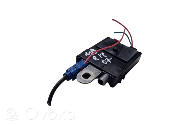 Mercedes-Benz R W251 Antennenverstärker Signalverstärker A1648701589