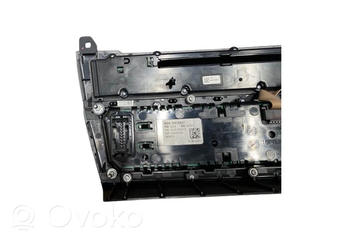 BMW 5 F10 F11 Climate control unit 924123801