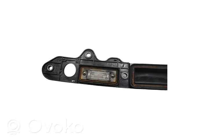 Volkswagen Golf Plus Takaluukun rekisterikilven valon palkki 1T0827574L