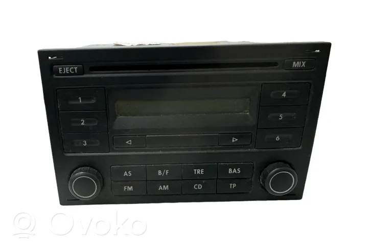 Volkswagen Polo Unité principale radio / CD / DVD / GPS 6Q0035152