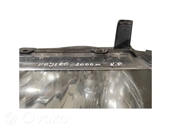 Mitsubishi Pajero Lampa przednia 10087507