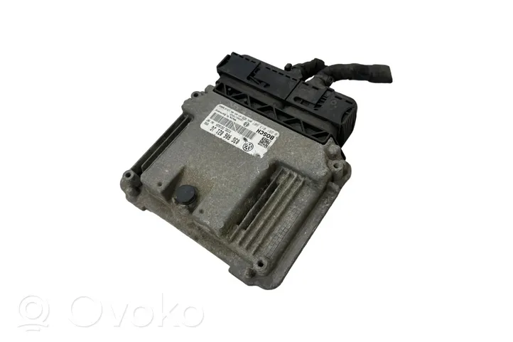 Volkswagen Golf V Calculateur moteur ECU 03G906021JG