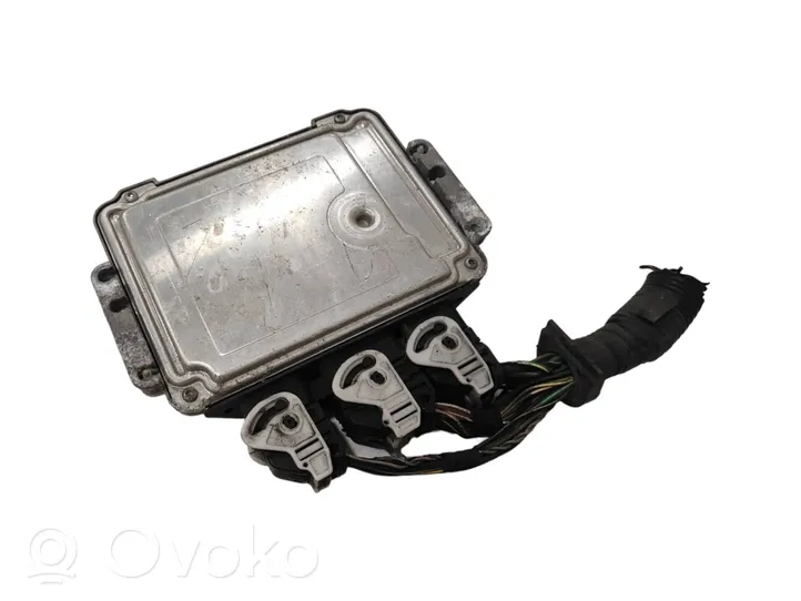 Volvo V50 Sterownik / Moduł ECU 4N5112A650BA