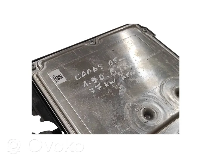 Volkswagen Caddy Sterownik / Moduł ECU 03G906016DM