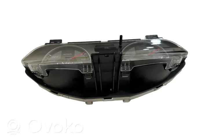 Mitsubishi Colt Speedometer (instrument cluster) 8100B081