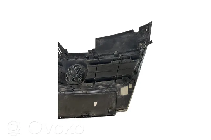 Volkswagen PASSAT B6 Front grill 3C0853664