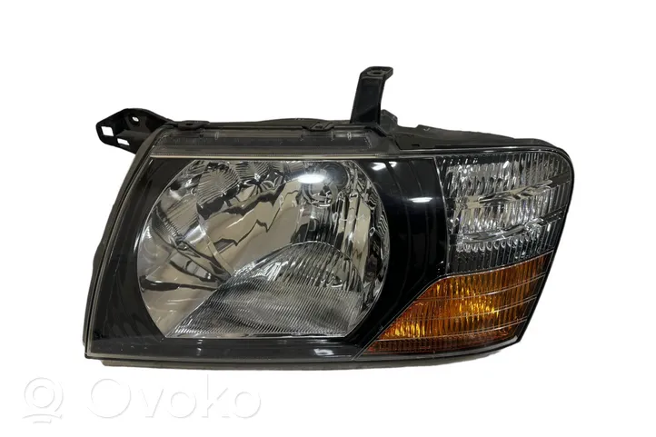 Mitsubishi Pajero Lampa przednia 10087420