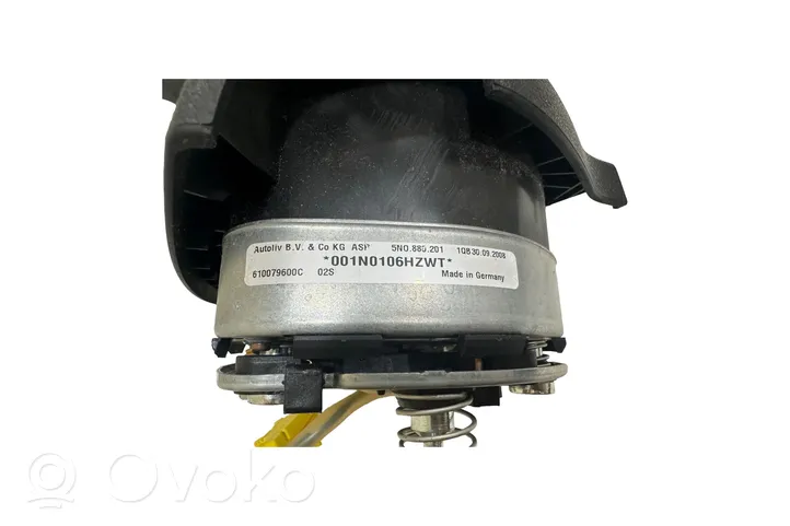 Volkswagen Touran I Poduszka powietrzna Airbag kierownicy 610079600C