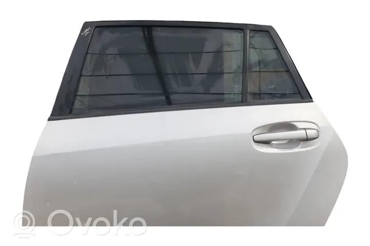 Toyota Verso Porte arrière 